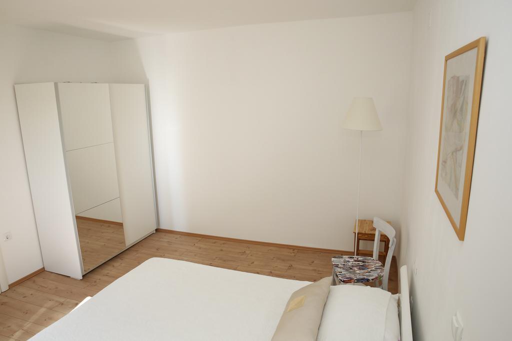 Apartment Udovicic Vodice Habitación foto