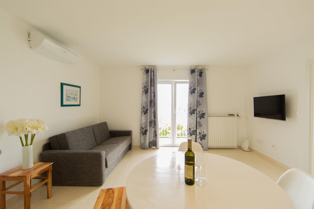 Apartment Udovicic Vodice Habitación foto