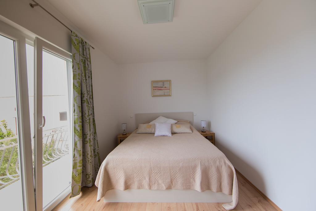 Apartment Udovicic Vodice Habitación foto